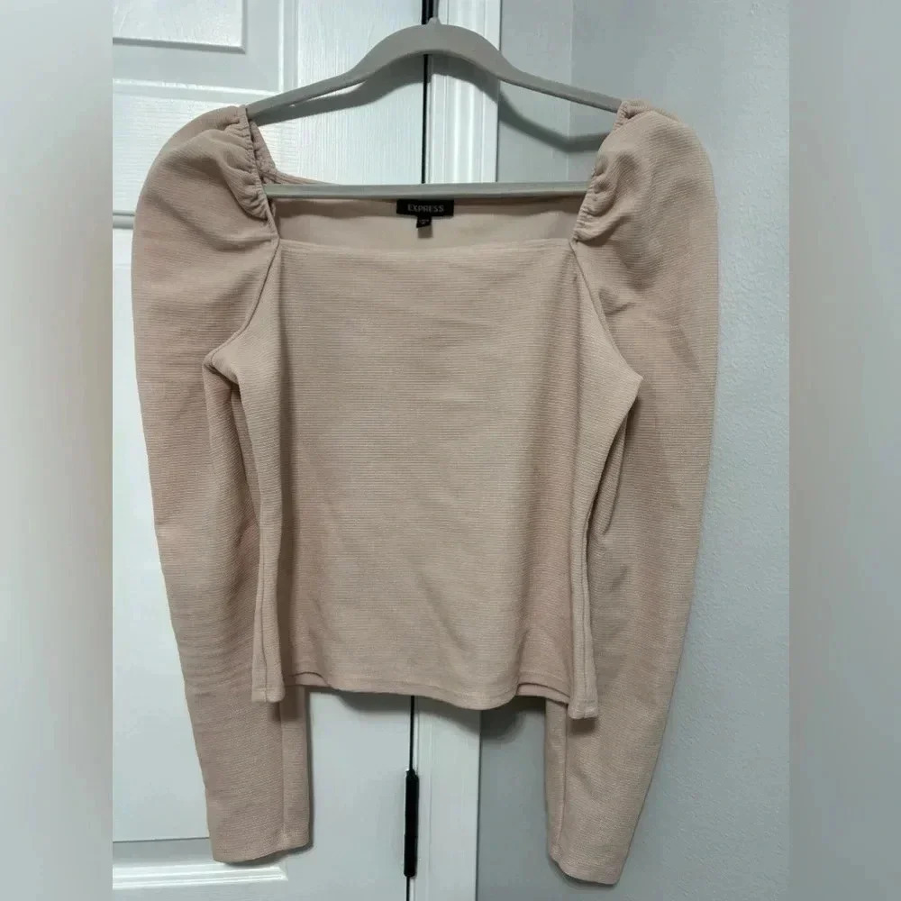 Light pink EXPRESS top - Picture 2 of 5